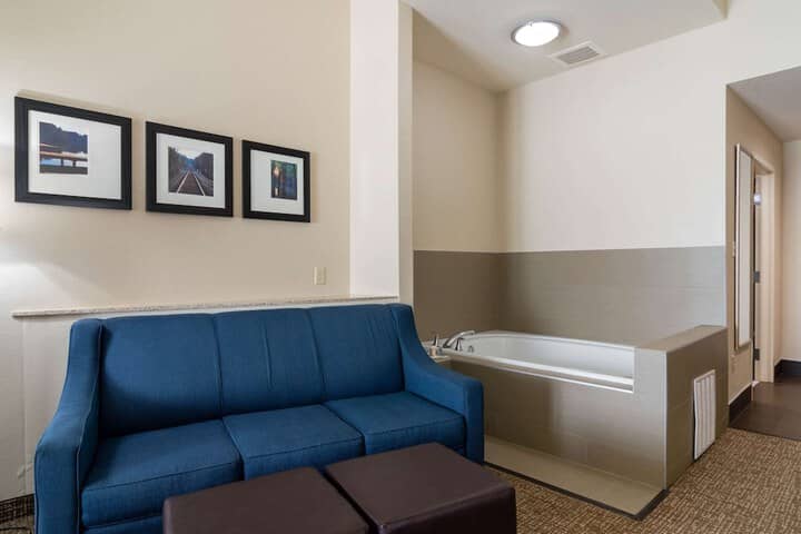Room 22 of 43