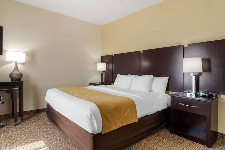 Room 16 of 43