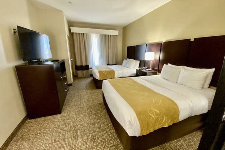 Room 10 of 43